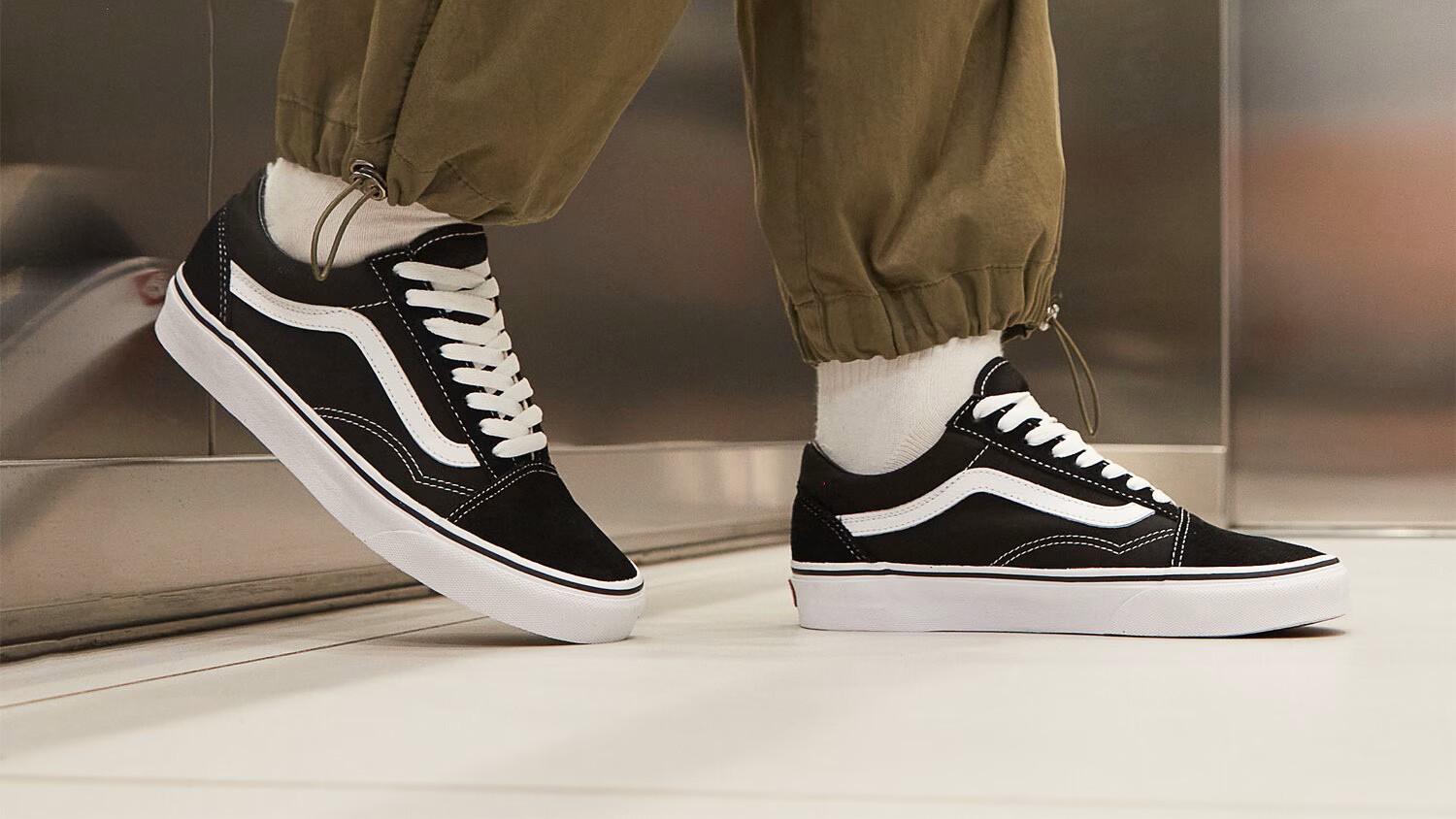 Ako nosiť topánky VANS