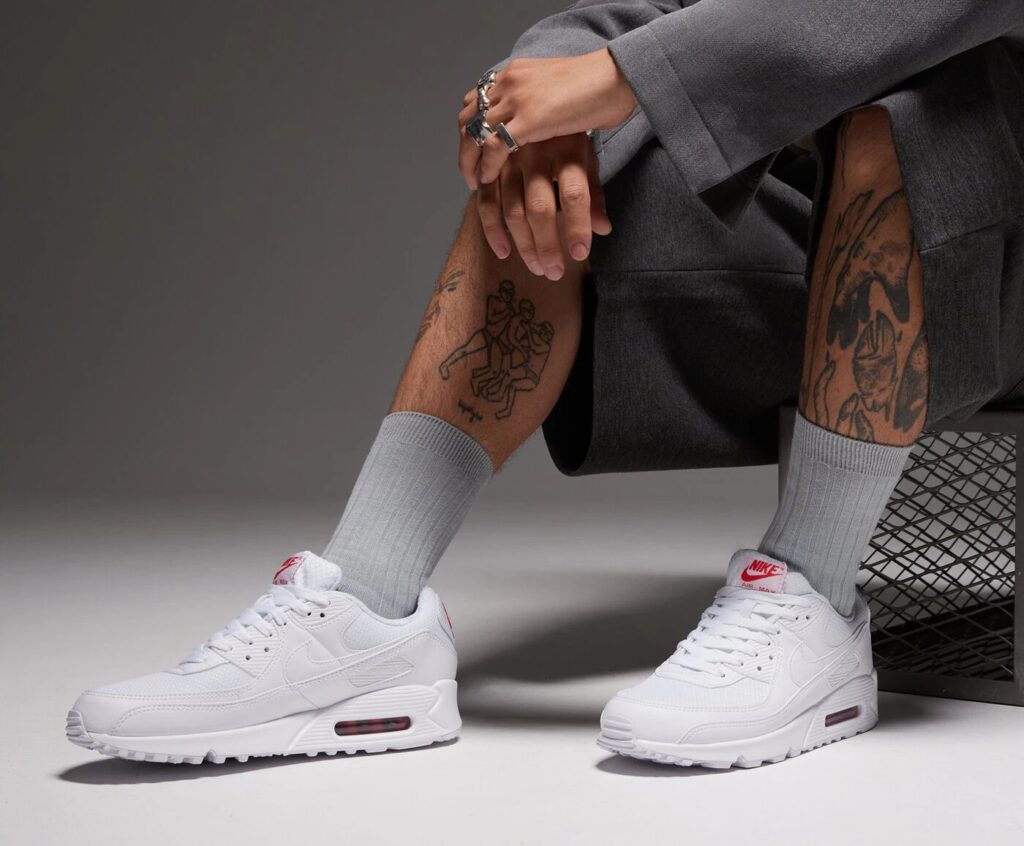 NIKE AIR MAX 90