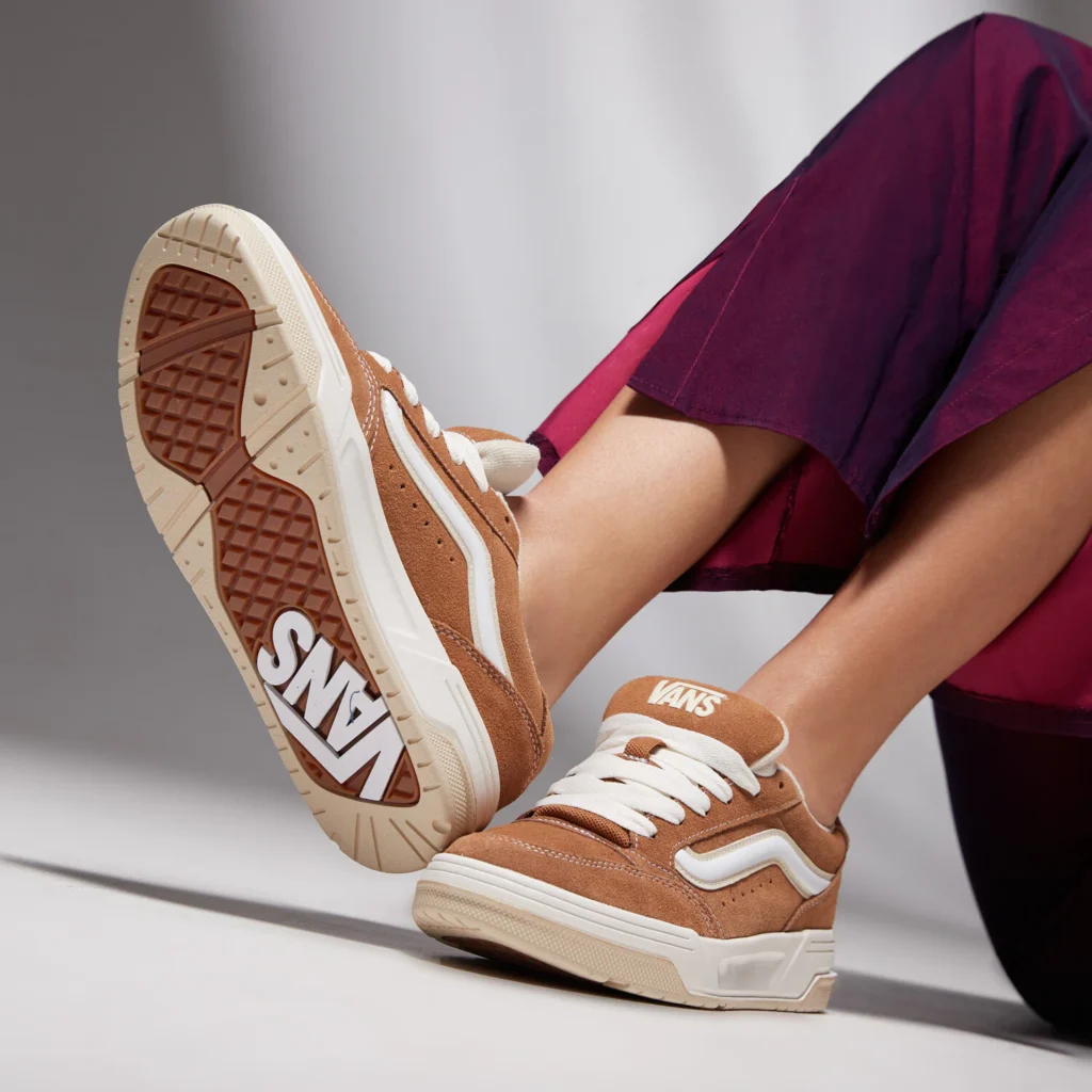 Ako nosiť topánky Vans?