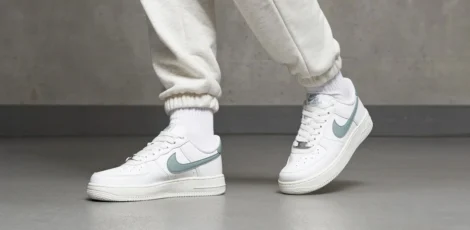 Ako si vybrať pánske biele topánky?