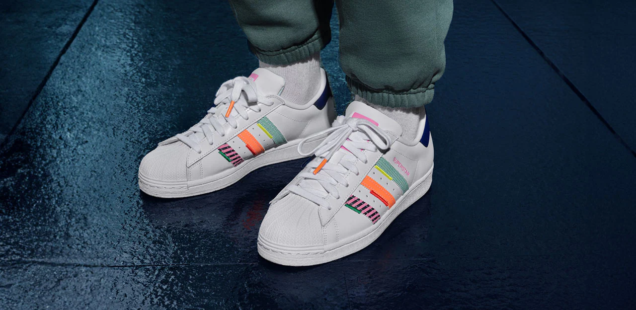 Ako čistiť tenisky adidas Superstar