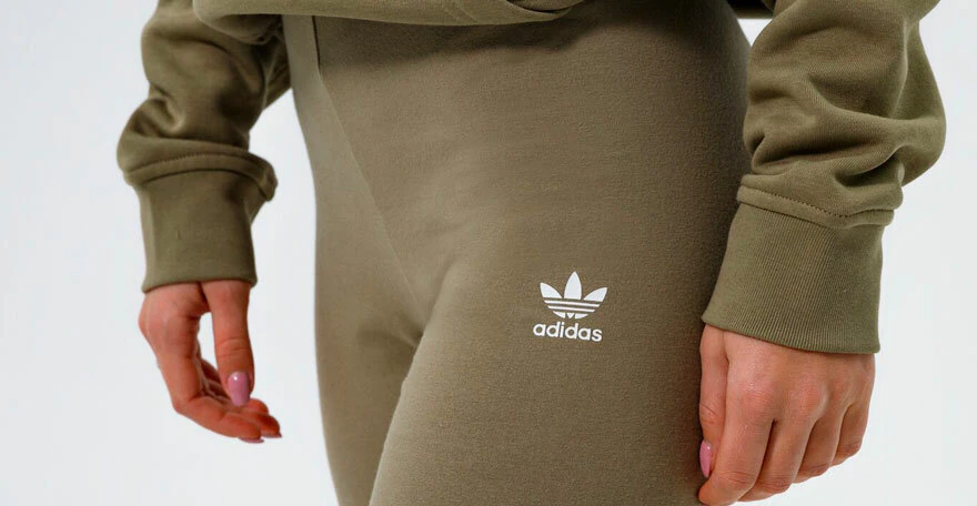 Legíny adidas - zistite, čo si k nim obliecť