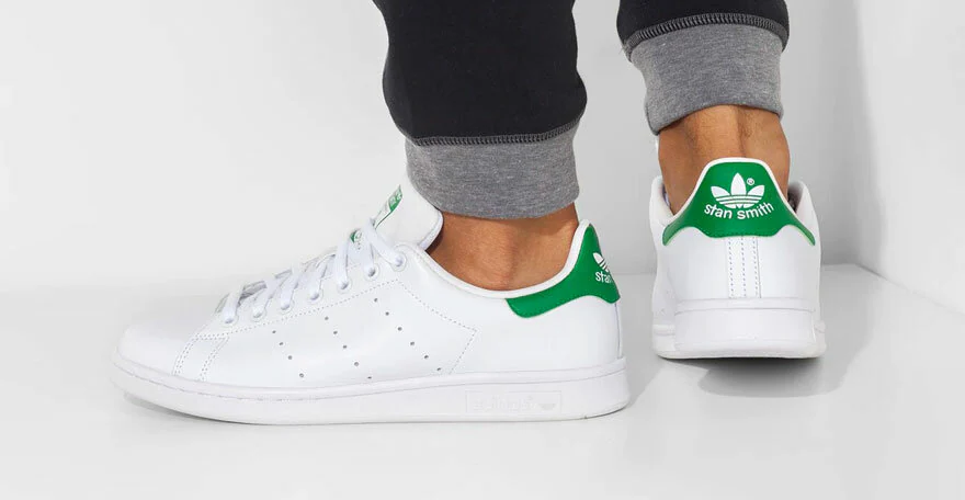 Ako vyčistiť biele topánky adidas?