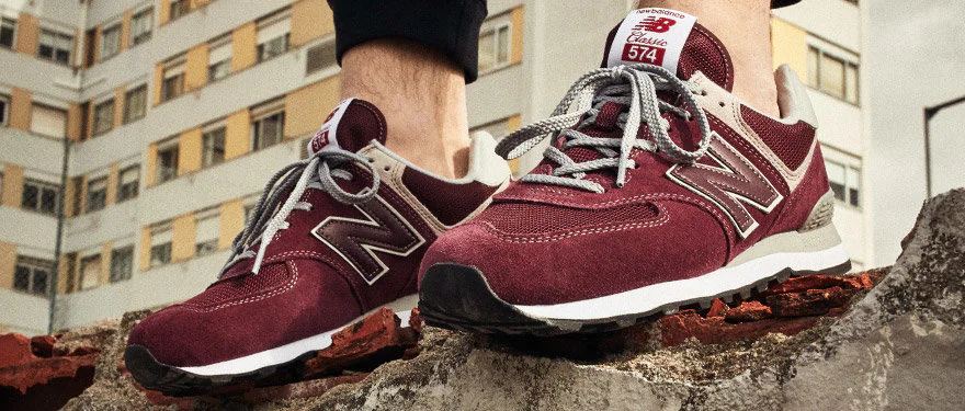 akú so sebou nesie svetoznáma značka New Balance