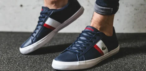 Športová elegancia s pánskymi topánkami Lacoste