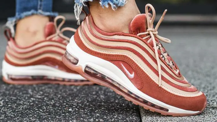 Kožené topánky Nike Air Max 90