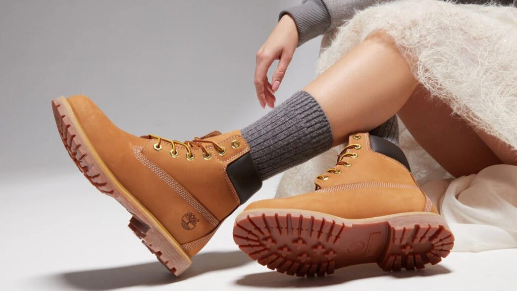 Ako z nubukovej obuvi odstrániť soľné fľaky?