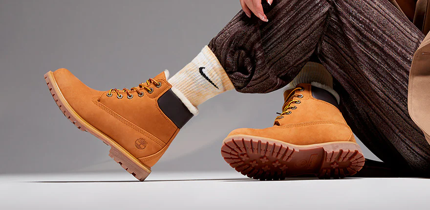 Prečo je pravidelné čistenie topánok dôležité?